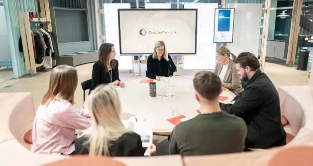 CD House Of CD Meeting